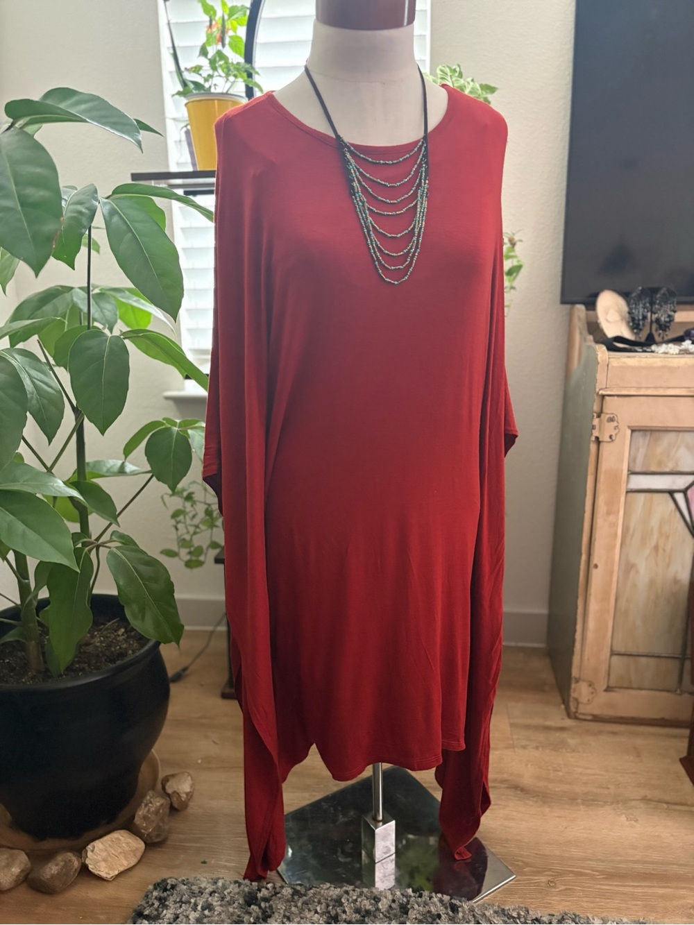 Caramela Brick Rust Red Fitted Dress w/ Batwing Sleeves Unique Boutique NWOT
